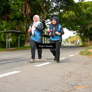 Runner Photo 7675770