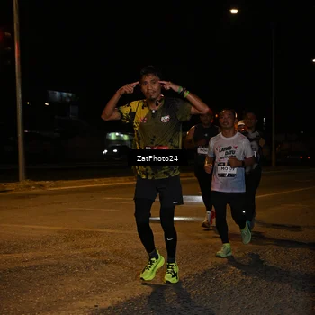 Runner Photo 7675783
