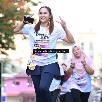 Runner Photo 7675784