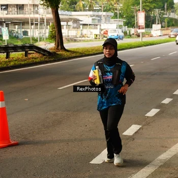 Runner Photo 7675788
