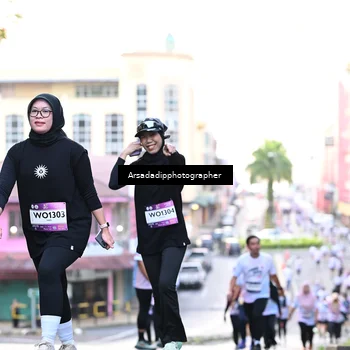 Runner Photo 7675803