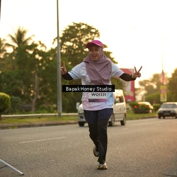 Runner Photo 7675806