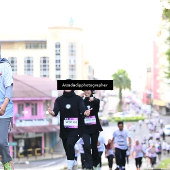 Runner Photo 7675808