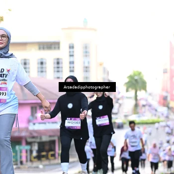 Runner Photo 7675809