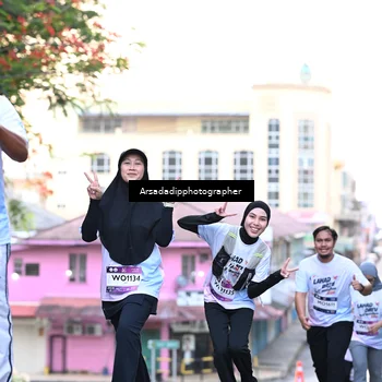 Runner Photo 7675819