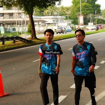 Runner Photo 7675834