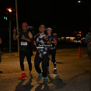 Runner Photo 7675837