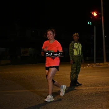 Runner Photo 7675840