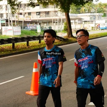Runner Photo 7675851
