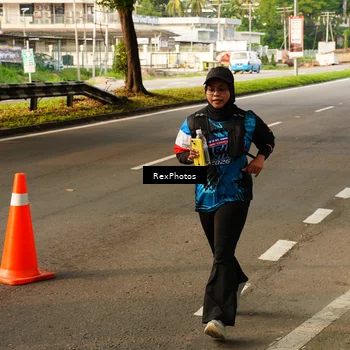 Runner Photo 7675853