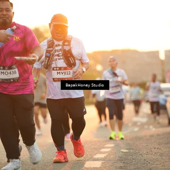 Runner Photo 7675859
