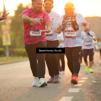 Runner Photo 7675860