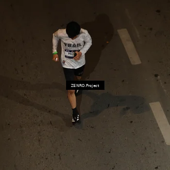 Runner Photo 7675861