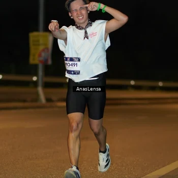 Runner Photo 7675868
