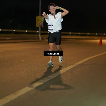 Runner Photo 7675872