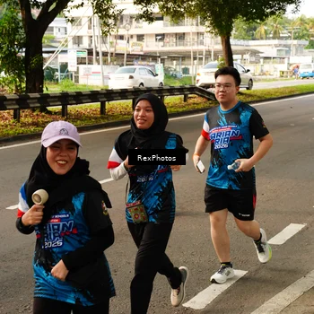 Runner Photo 7675877