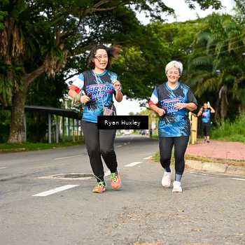 Runner Photo 7675882