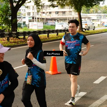 Runner Photo 7675887