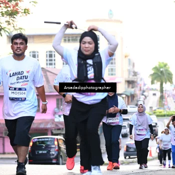 Runner Photo 7675892
