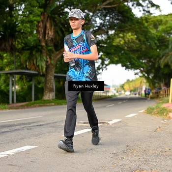 Runner Photo 7675902