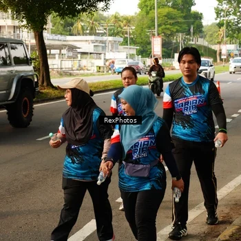Runner Photo 7675909