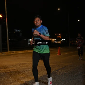 Runner Photo 7675910