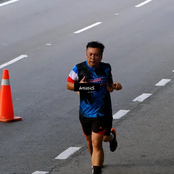 Runner Photo 7675911