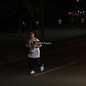 Runner Photo 7675914