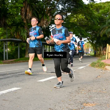 Runner Photo 7675919