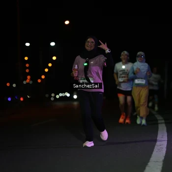 Runner Photo 7675930