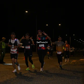 Runner Photo 7675940