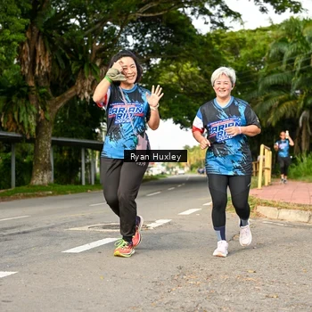Runner Photo 7675941
