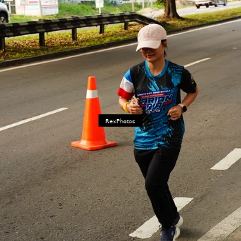Runner Photo 7675957