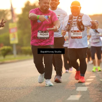 Runner Photo 7675961