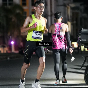 Runner Photo 7675968