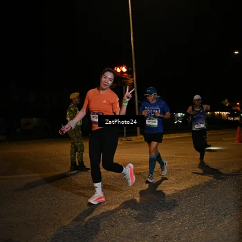 Runner Photo 7675975