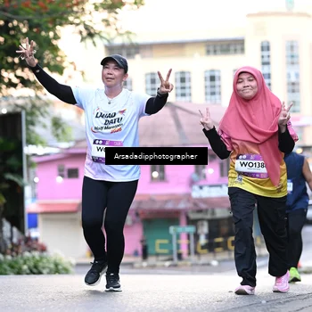 Runner Photo 7675977
