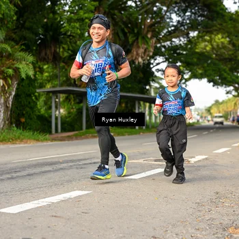 Runner Photo 7675979