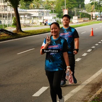 Runner Photo 7675982