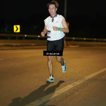 Runner Photo 7675996