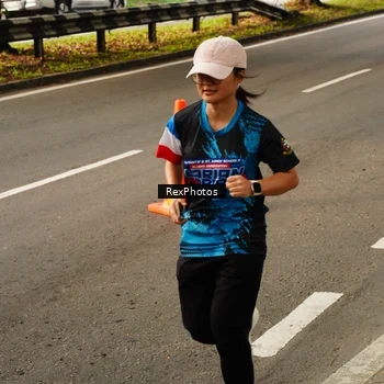 Runner Photo 7675997