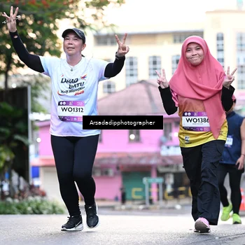 Runner Photo 7675999