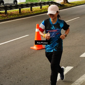 Runner Photo 7676004