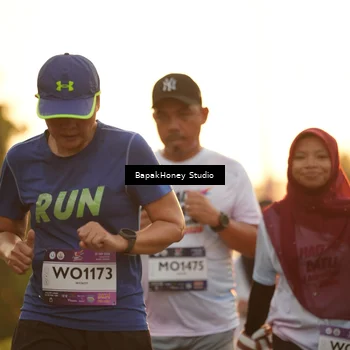 Runner Photo 7676005