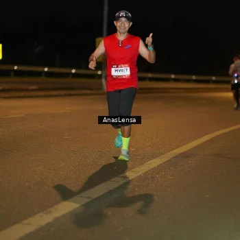 Runner Photo 7676012