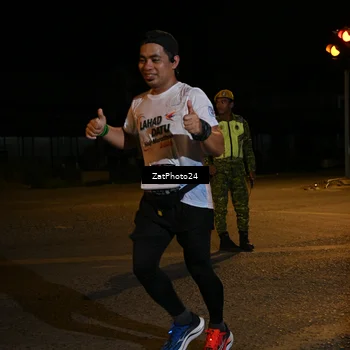 Runner Photo 7676023
