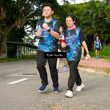 Runner Photo 7676029