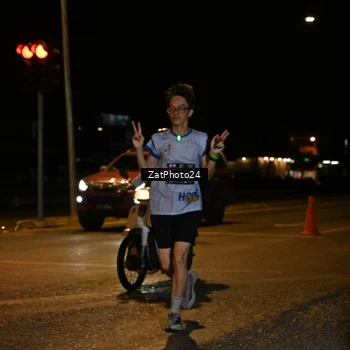 Runner Photo 7676032
