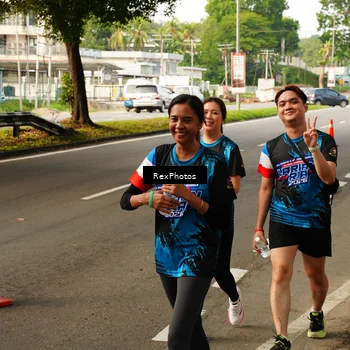 Runner Photo 7676038