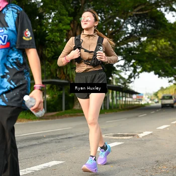 Runner Photo 7676044